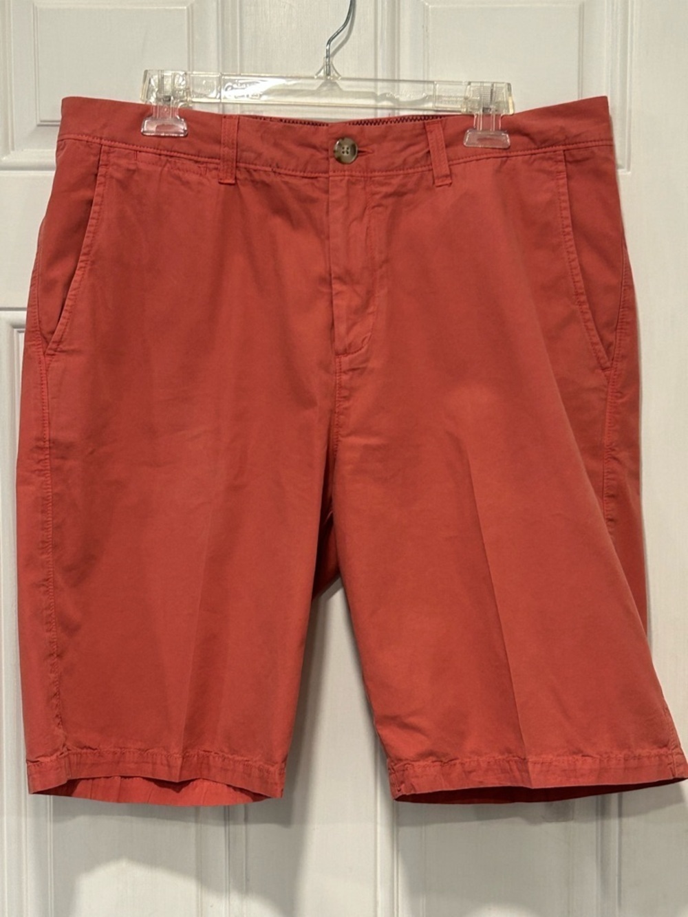 Johnnie-O Chino Shorts Red Pink Flat Front Pockets Preppy Golf Coastal Sz 34